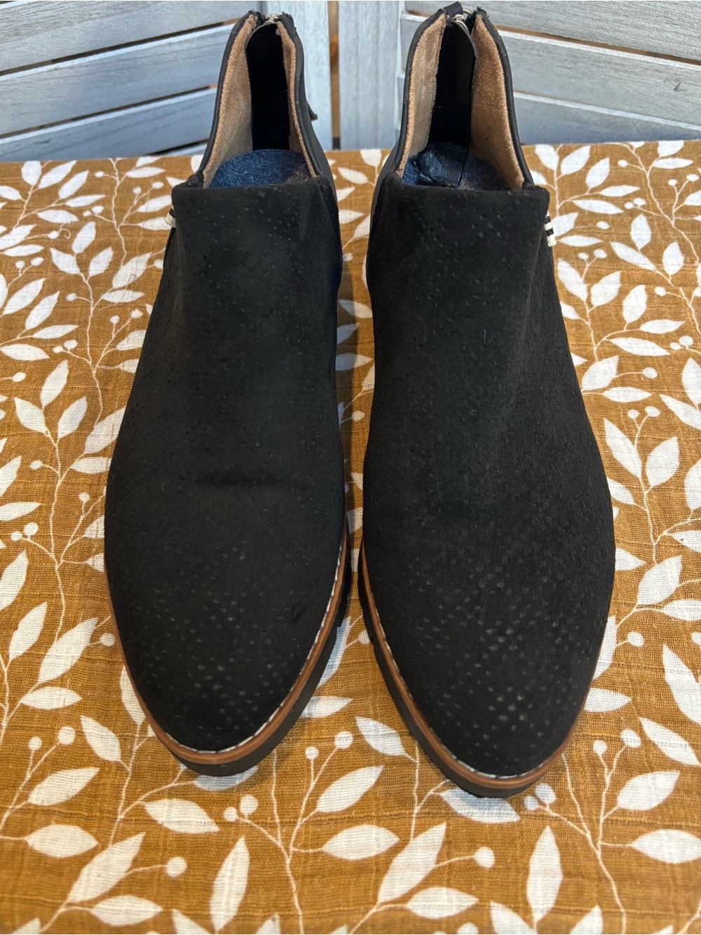 Dr Scholls Women's Insane Black Perforated Ankle Booties size 7.5